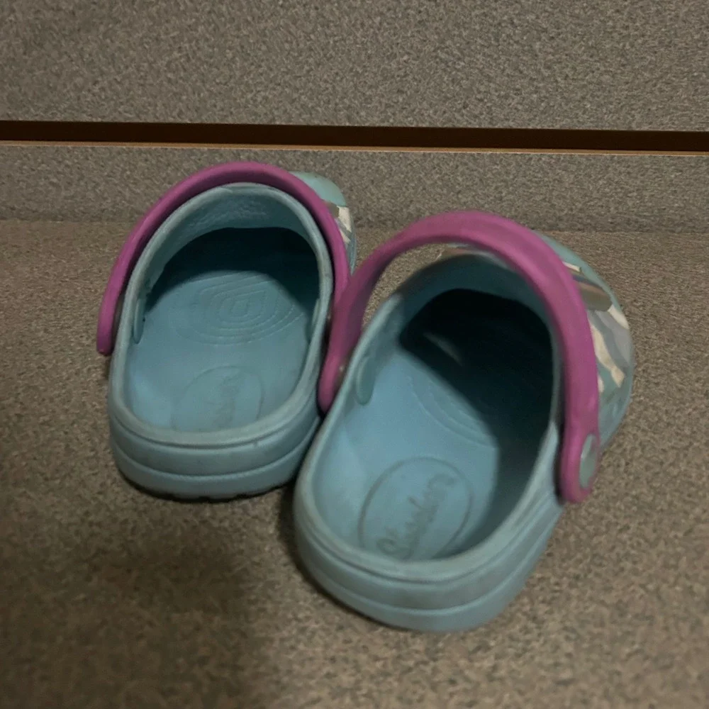 Skechers‎ Kids Clogs Size 7 Rainbow Light-Up Blue Pink Slip On Shoes - Picture 3 of 7